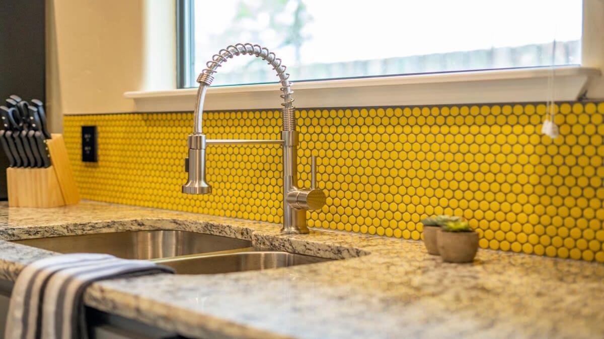Blumenhaus Sleeps 6 Full Kitchen Plus Hot Tub Fredericksburg Buitenkant foto